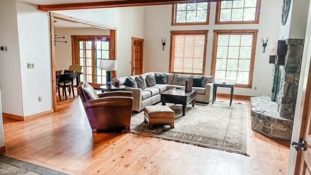 Photo of Livingroom in Tamarack