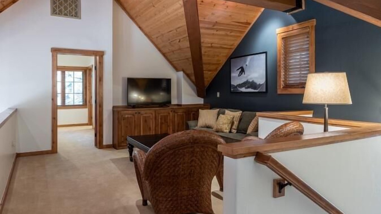 Photo of Livingroom in Tamarack