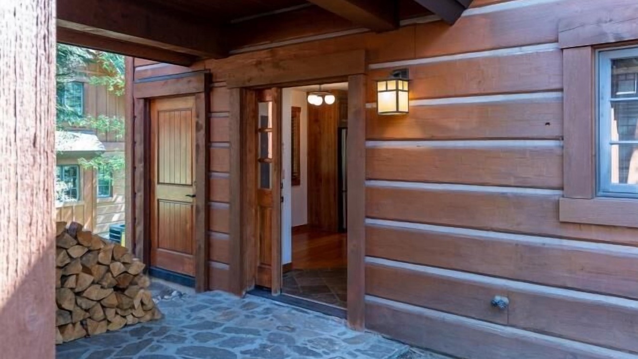 Photo of Outdoor in Tamarack