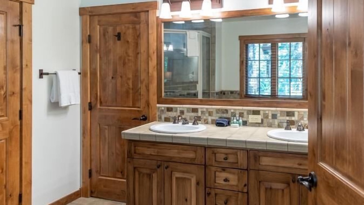 Photo of Bathroom in Tamarack