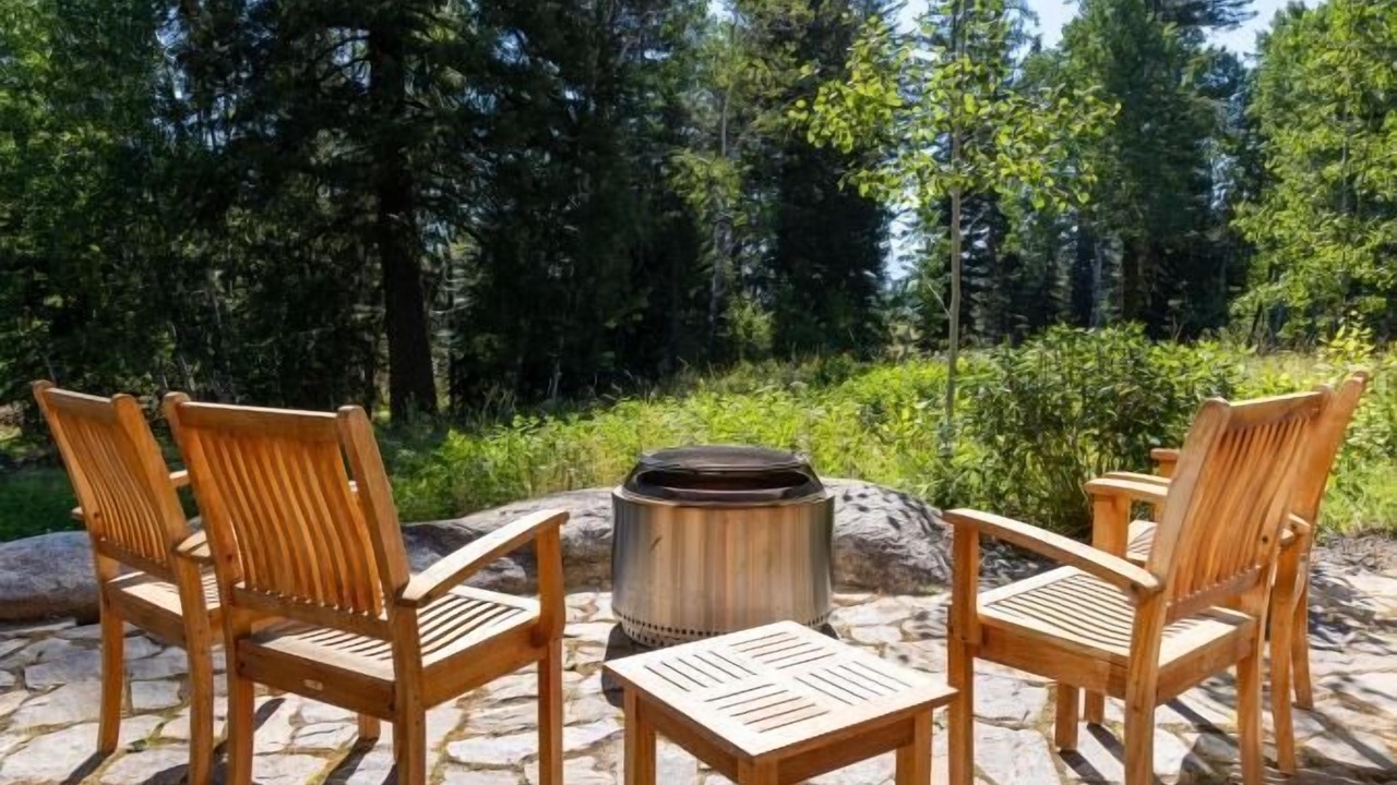 Photo of Outdoor in Tamarack