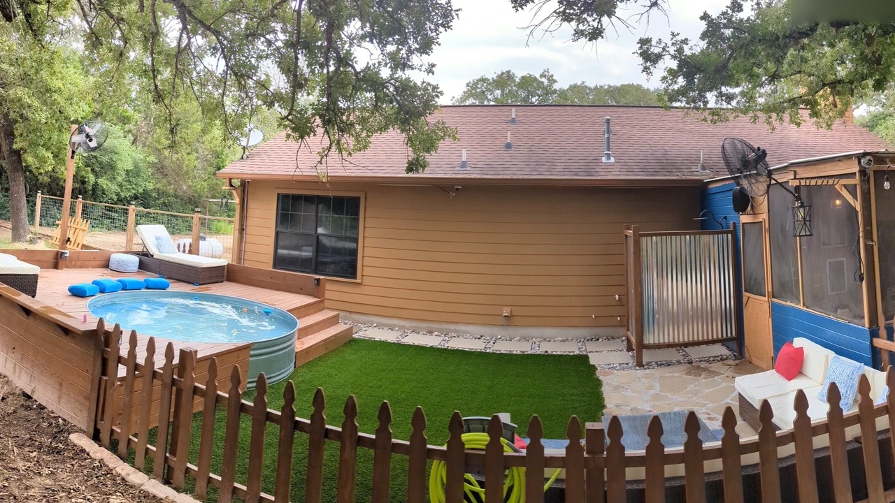 Photo of Outdoor in Elgin
