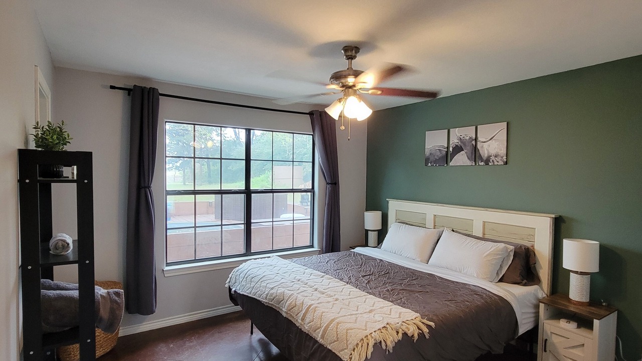 Photo of Bedroom in Elgin