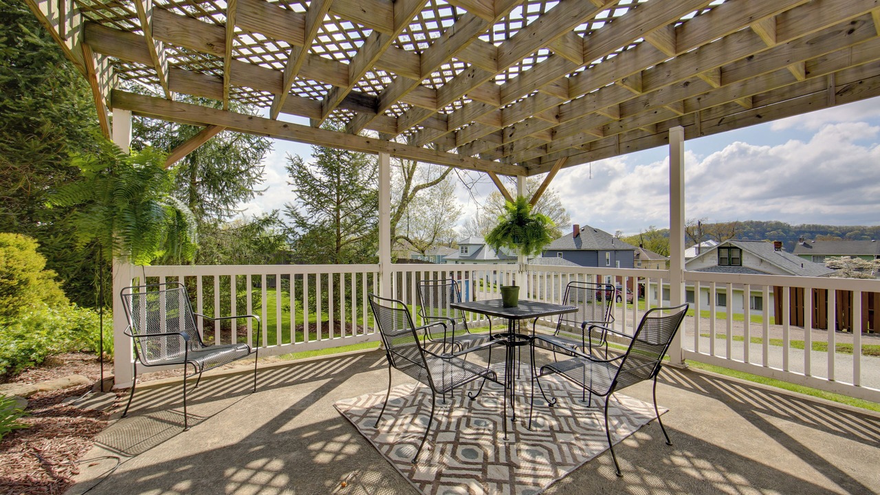 Photo of Outdoor in New Kensington
