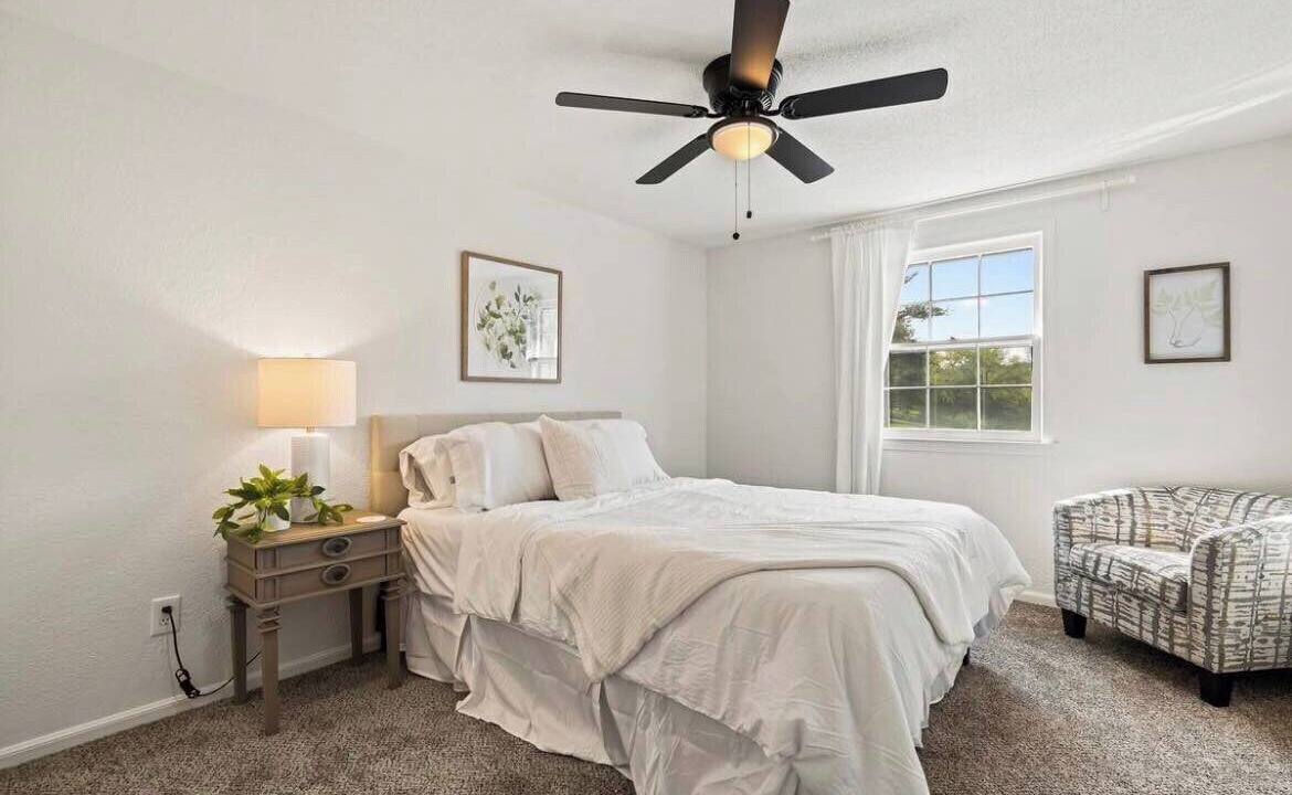 Photo of Bedroom in Blue Springs