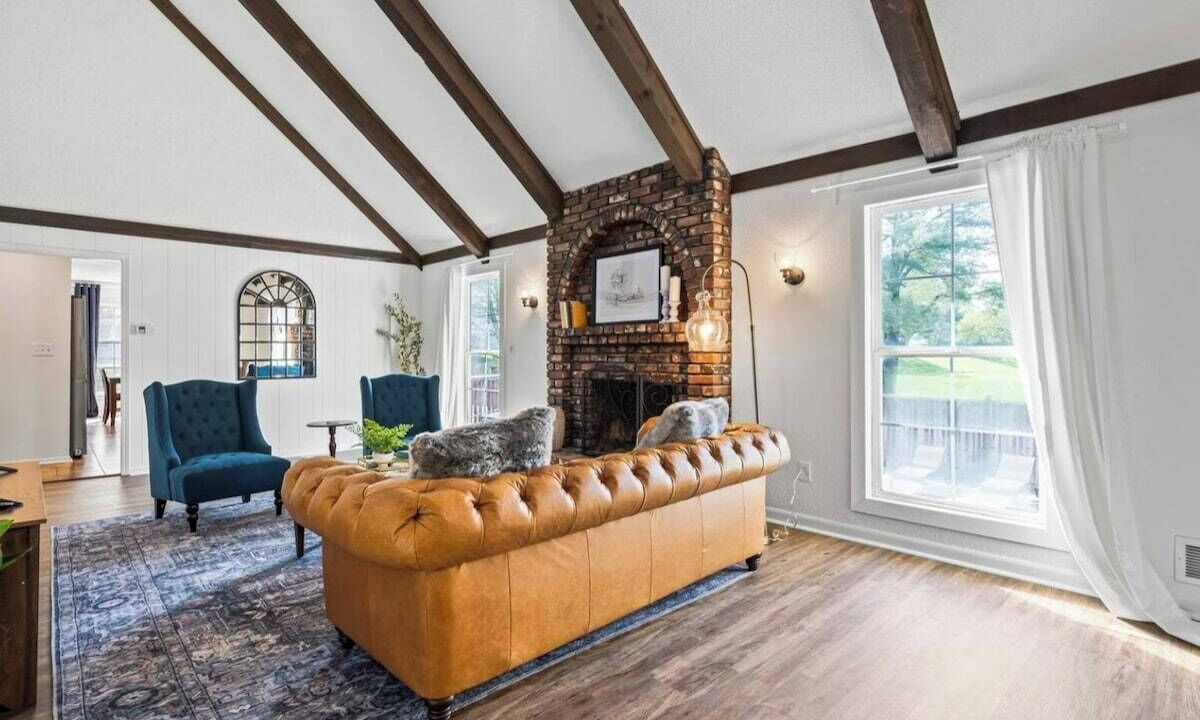 Photo of Livingroom in Blue Springs