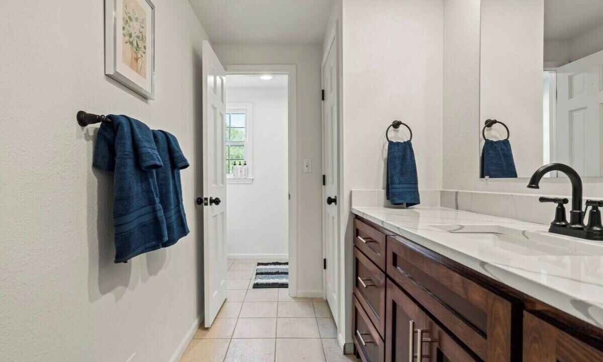 Photo of Bathroom in Blue Springs
