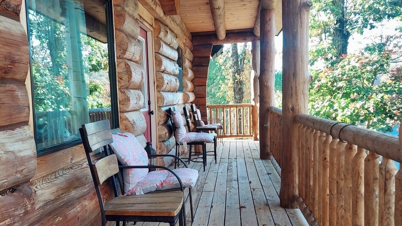 Photo of Patio Balcony in Grove
