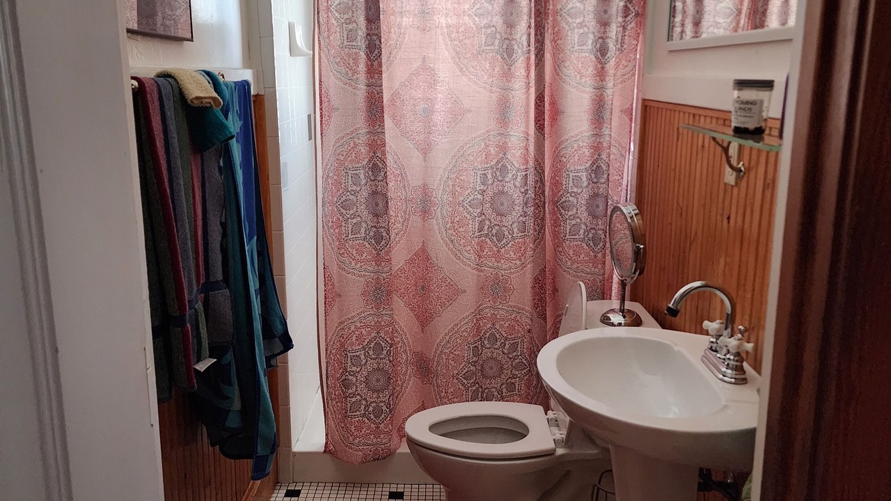 Photo of Bathroom in Cheyenne