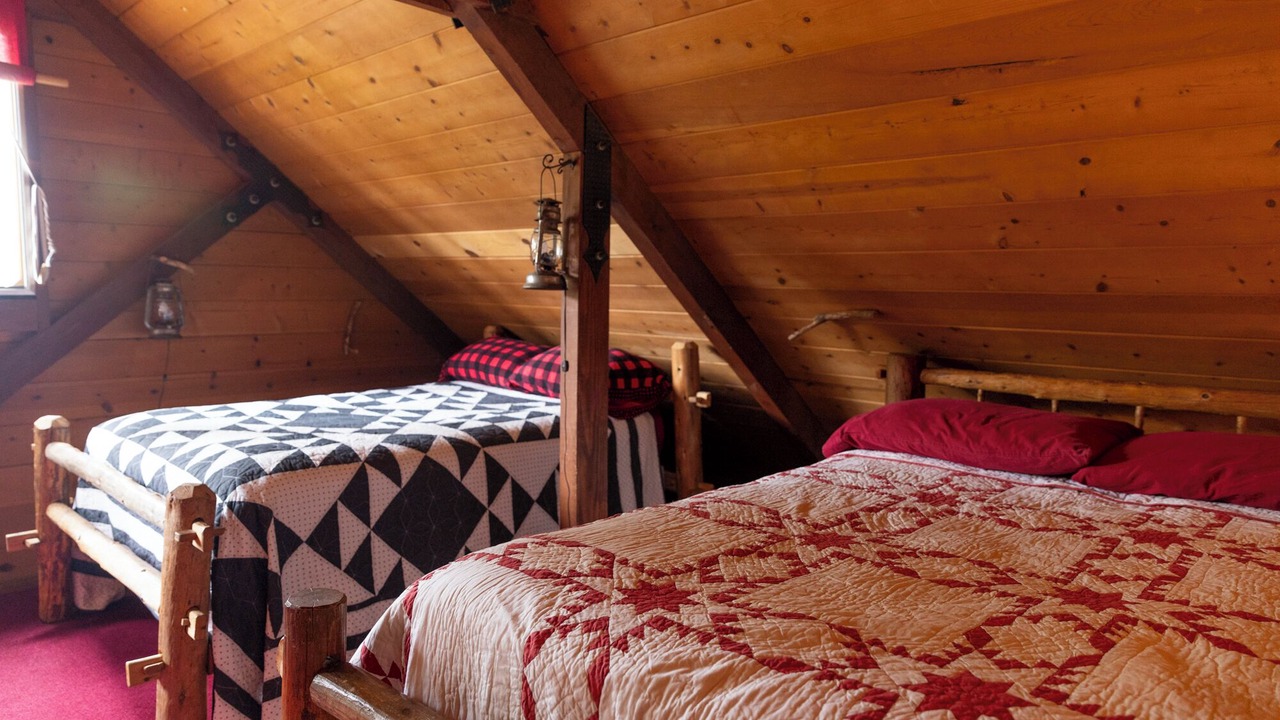 Photo of Bedroom in Groveland