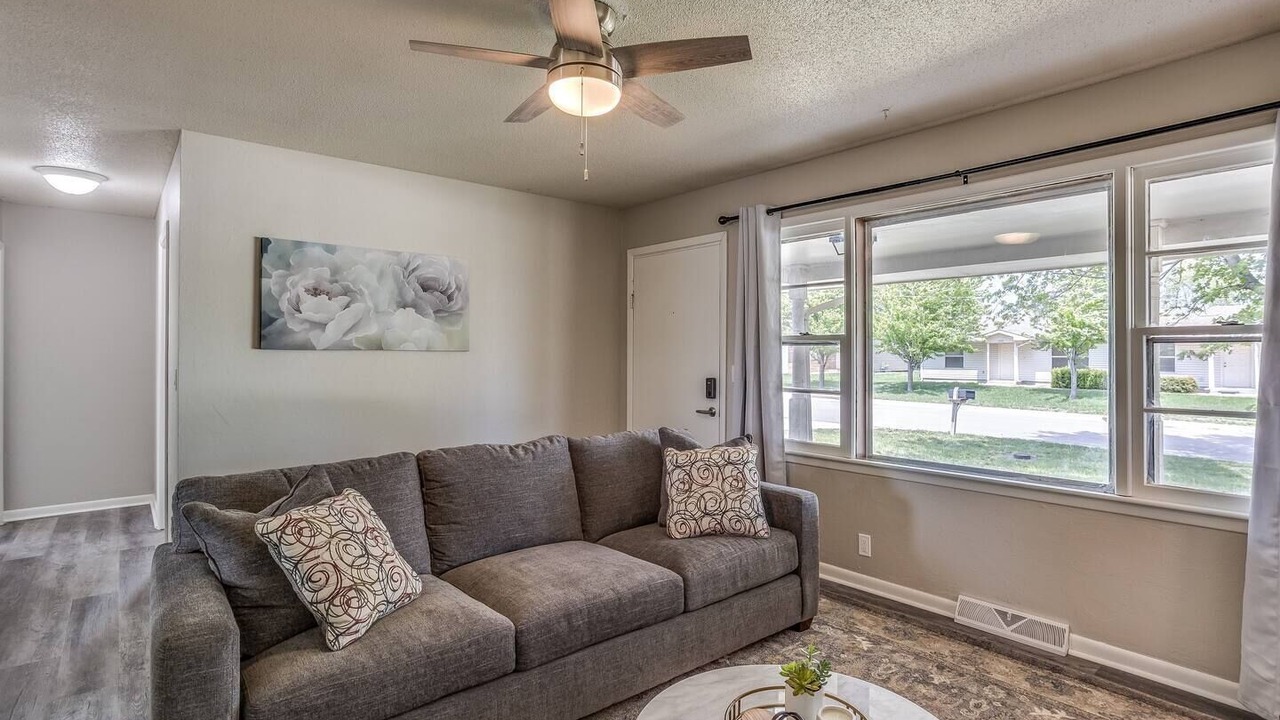 Photo of Livingroom in Andover