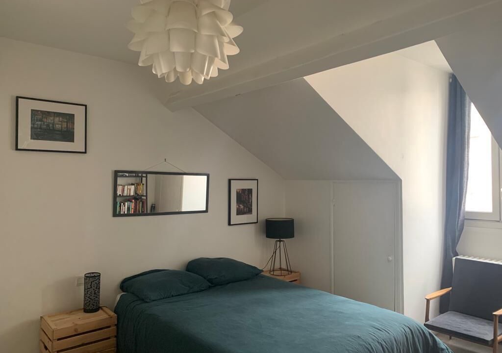 Photo of Bedroom in Suresnes