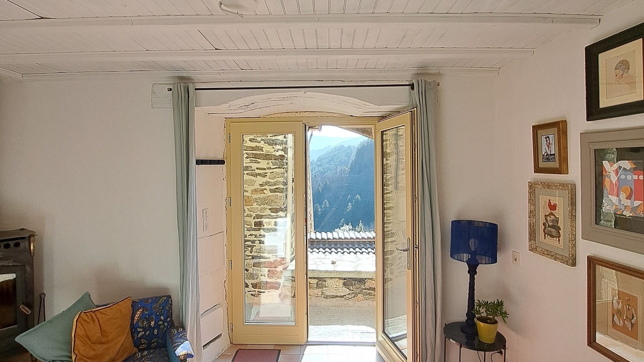 Photo of Livingroom in Dompnac
