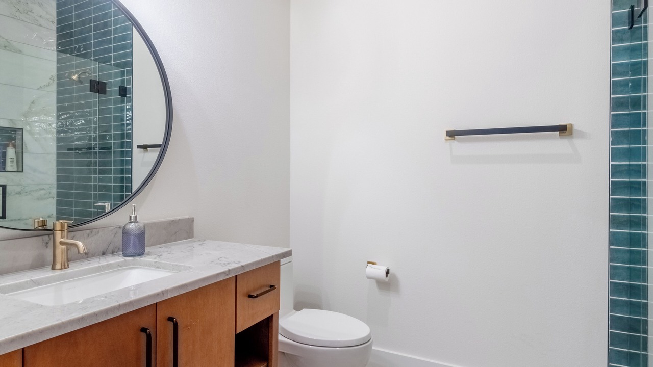 Photo of Bathroom in Comanche Trail