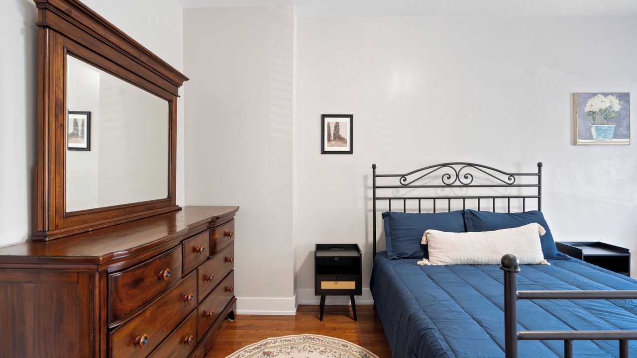 Photo of Bedroom in Heart of Chicago
