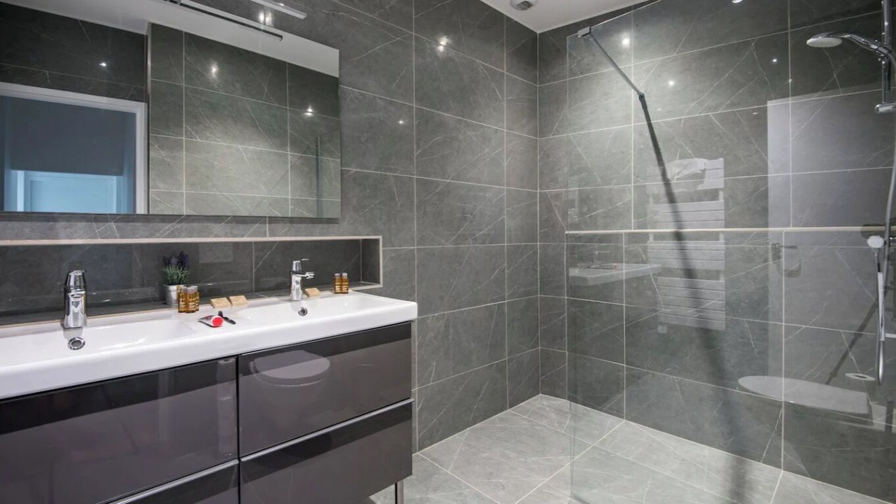 Photo of Bathroom in Arts-et-Metiers