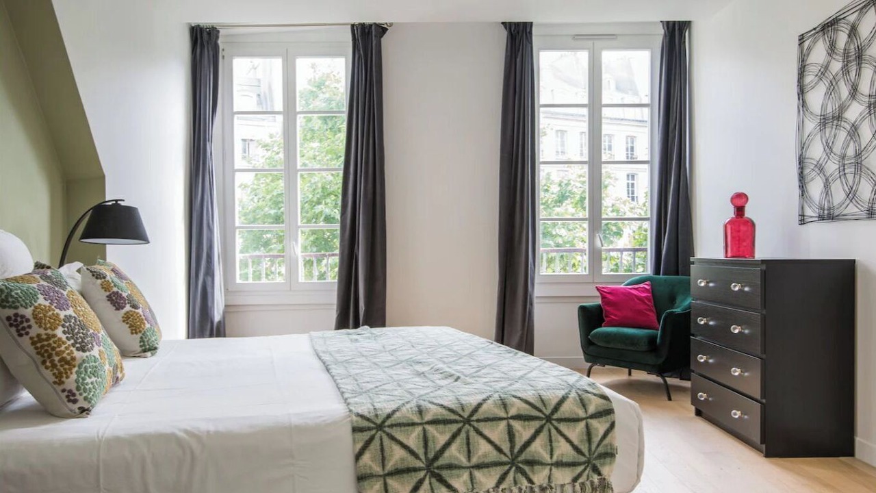 Photo of Bedroom in Arts-et-Metiers