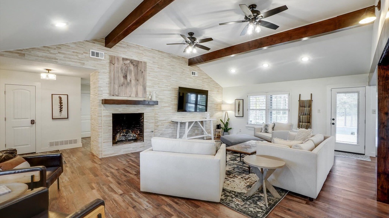 Photo of Livingroom in Roanoke