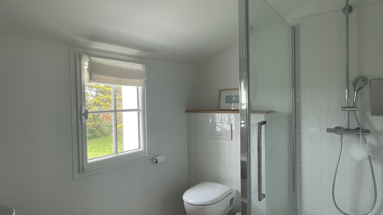 Photo of Bathroom in Beauvoir-sur-Mer