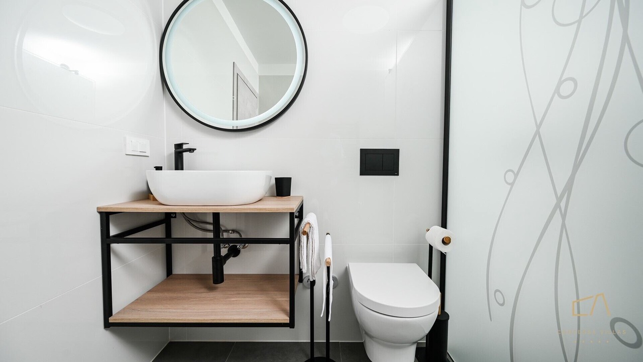 Photo of Bathroom in Risika