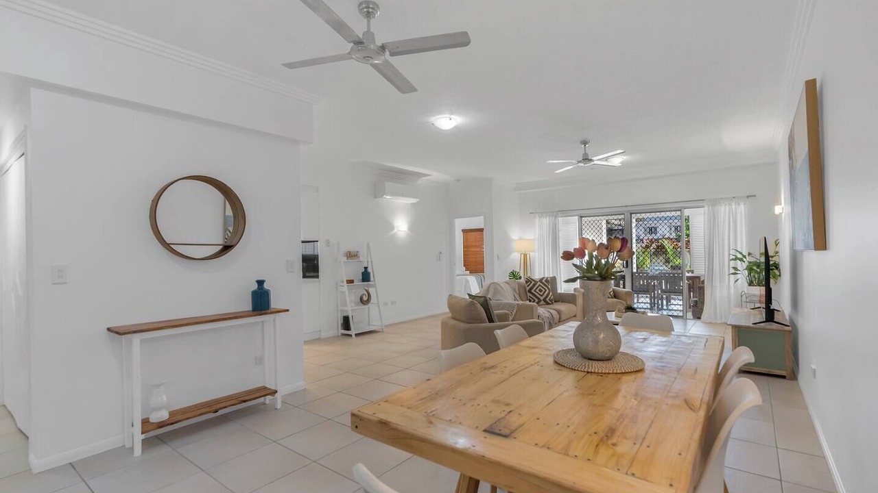 Photo of Patio Balcony in Cairns Central Business District