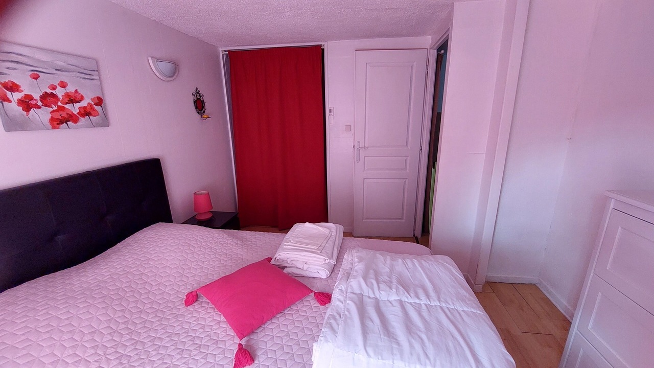 Photo of Bedroom in Saint-Andre-de-Roquelongue