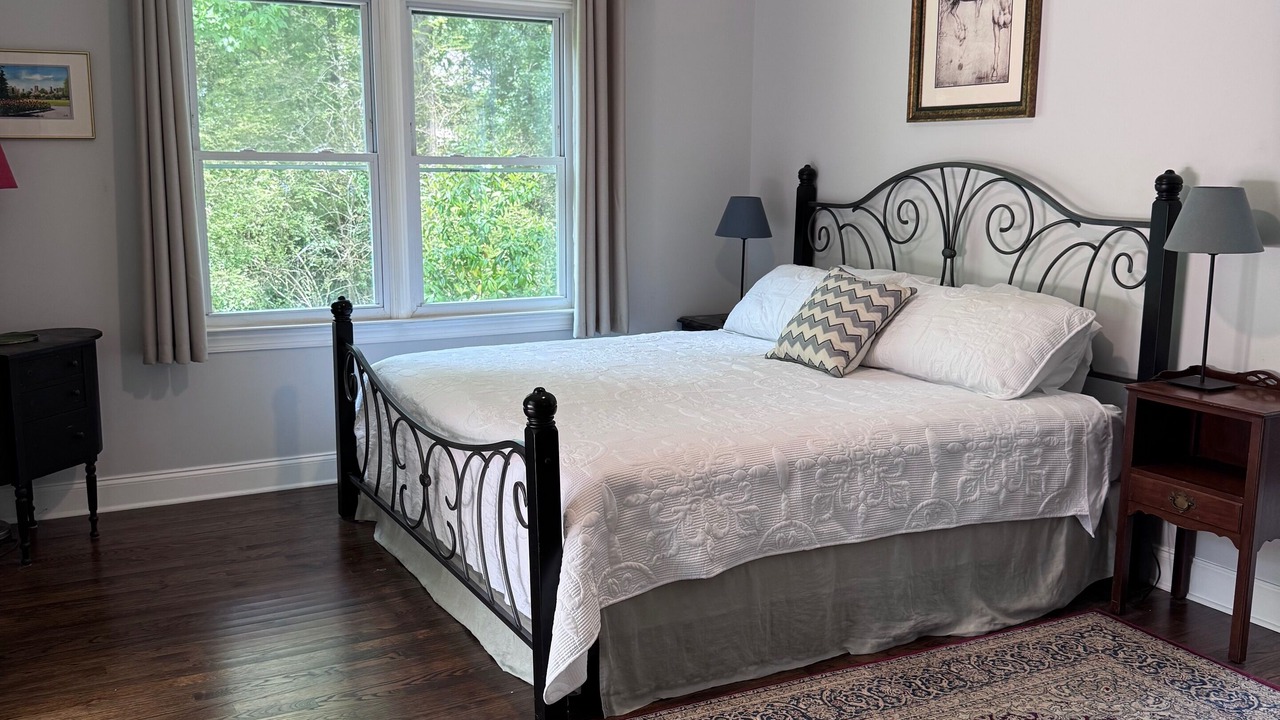 Photo of Bedroom in Smyrna
