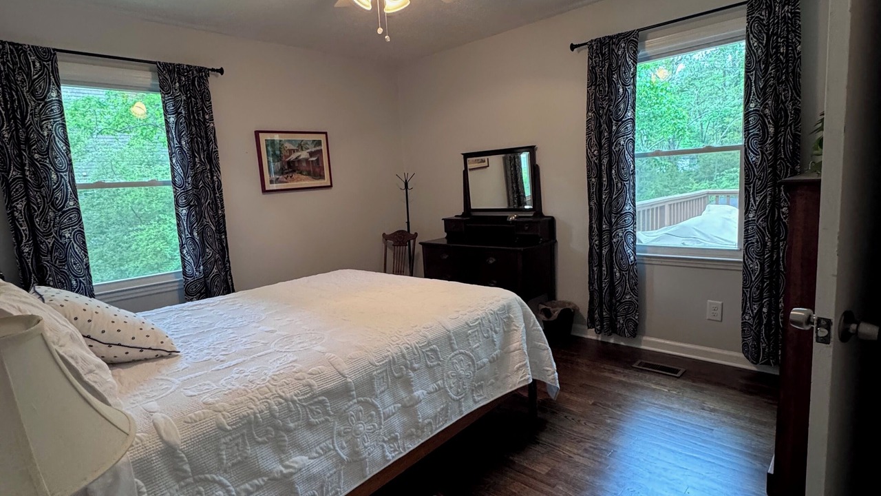 Photo of Bedroom in Smyrna