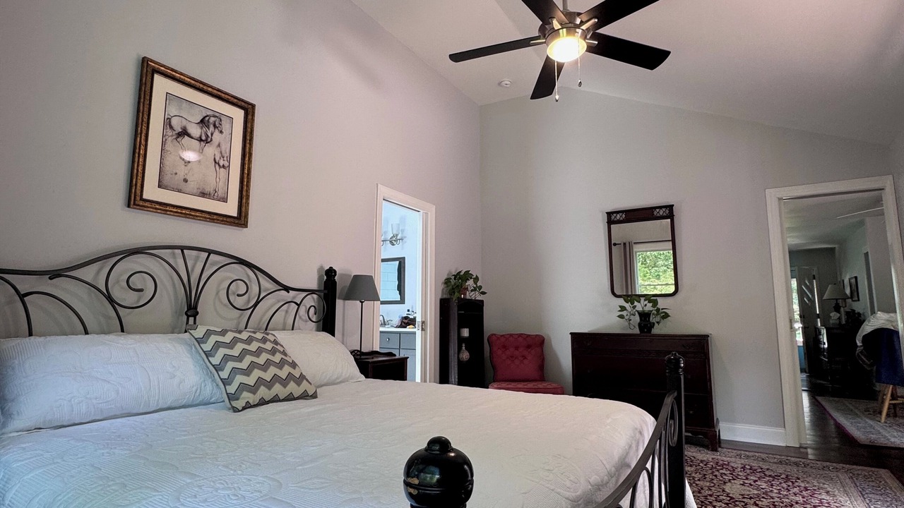 Photo of Bedroom in Smyrna