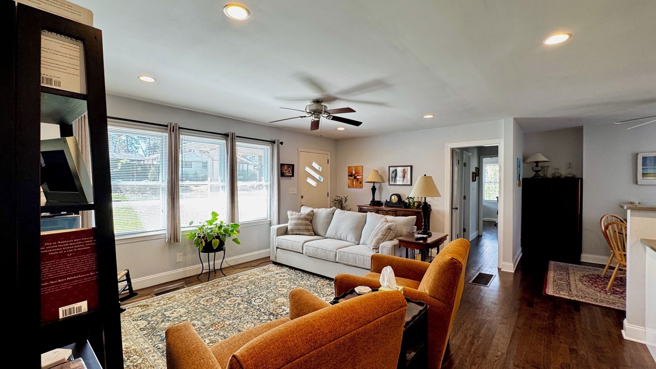 Photo of Livingroom in Smyrna
