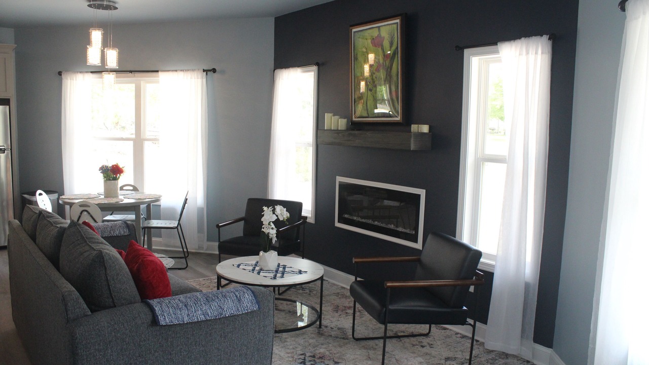 Photo of Livingroom in Eastman