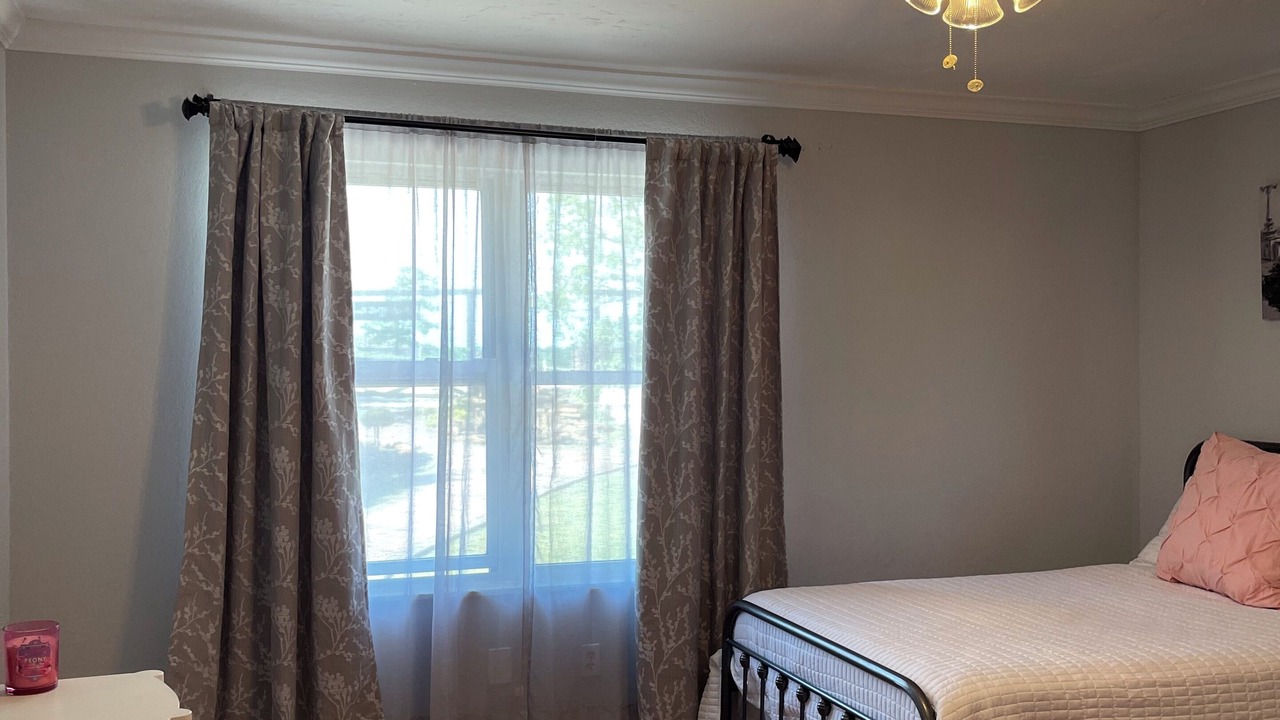 Photo of Bedroom in Sand Springs