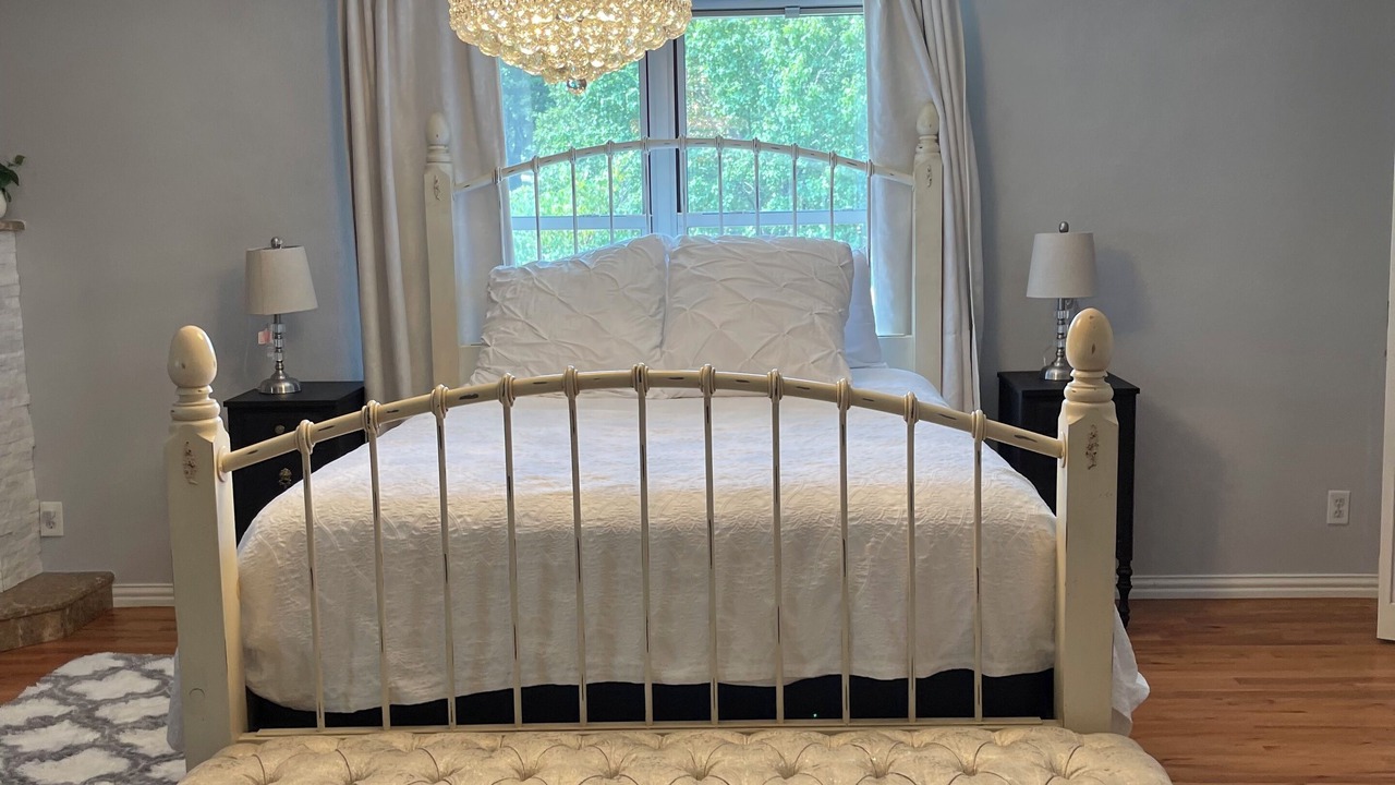 Photo of Bedroom in Sand Springs