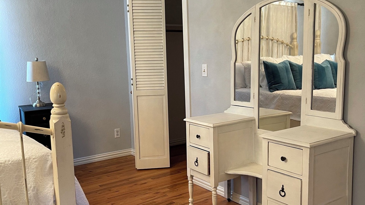 Photo of Bedroom in Sand Springs