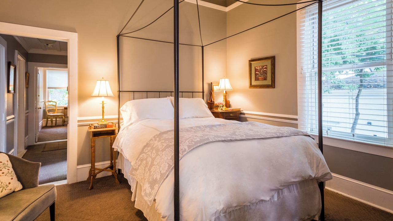 Photo of Bedroom in St. Helena