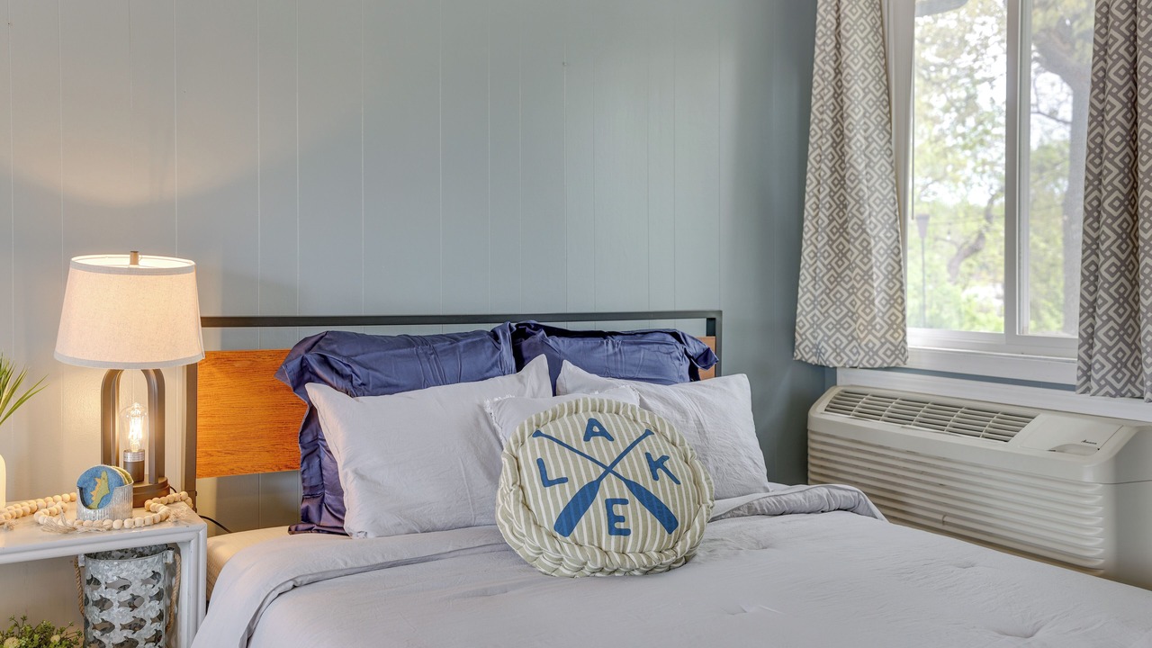 Photo of Bedroom in Shell Knob