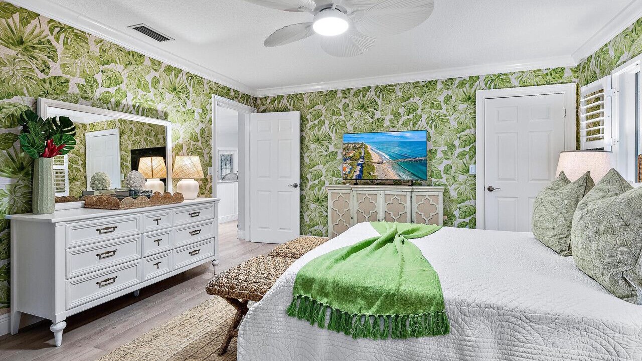 Photo of Bedroom in Juno Beach