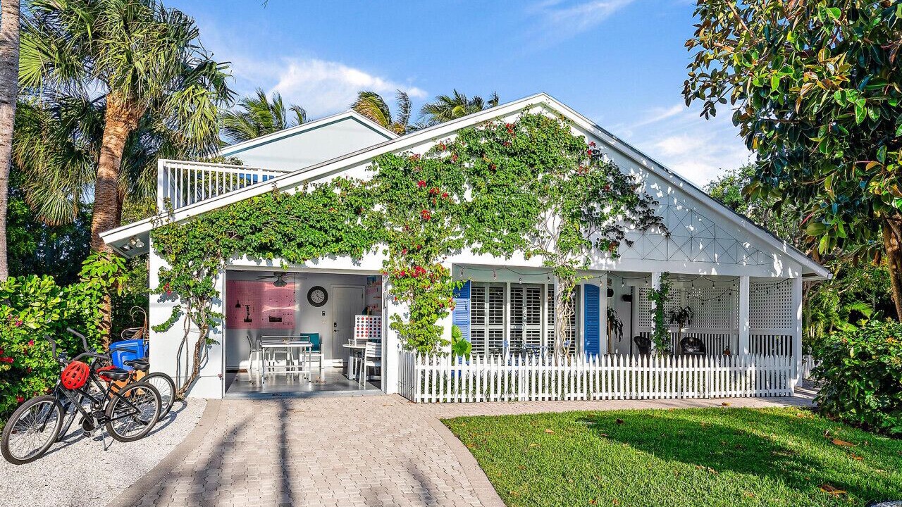 Photo of Outdoor in Juno Beach