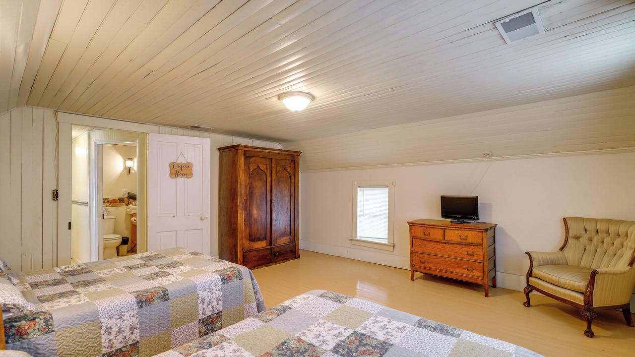 Photo of Bedroom in Rosebud