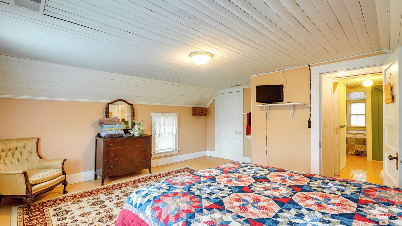 Photo of Bedroom in Rosebud