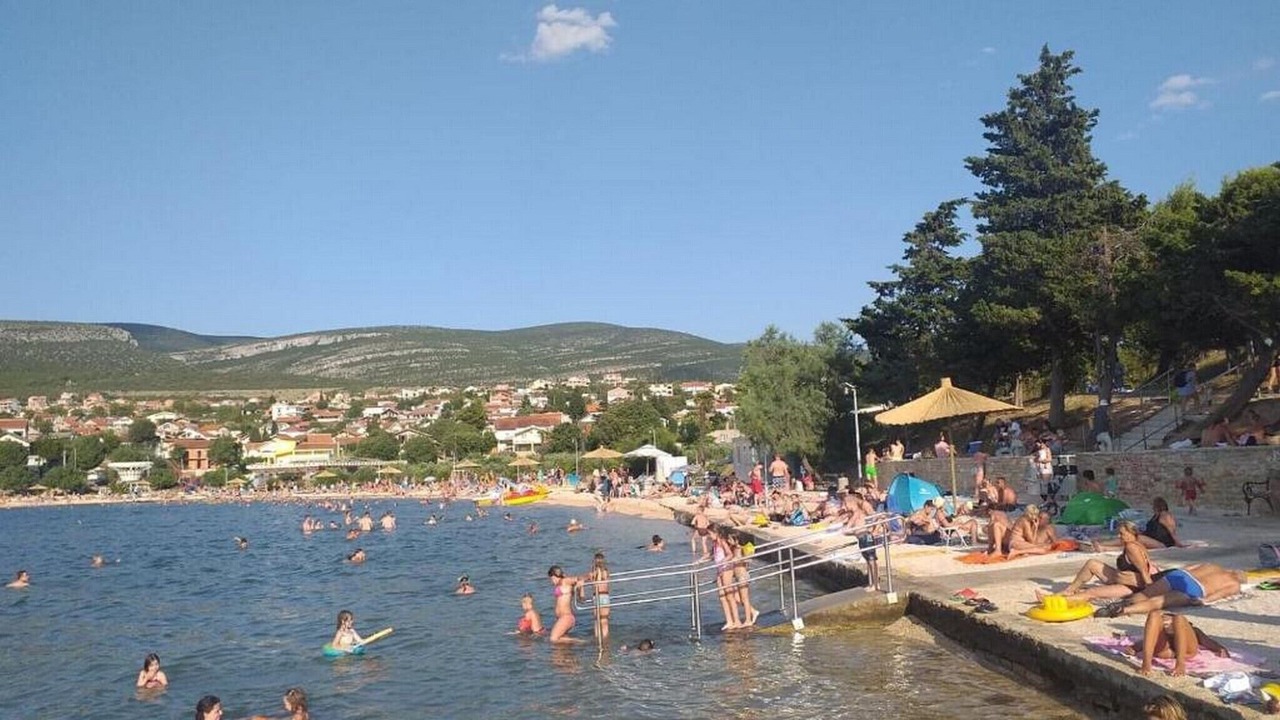 Photo of Others in Gornji Karin