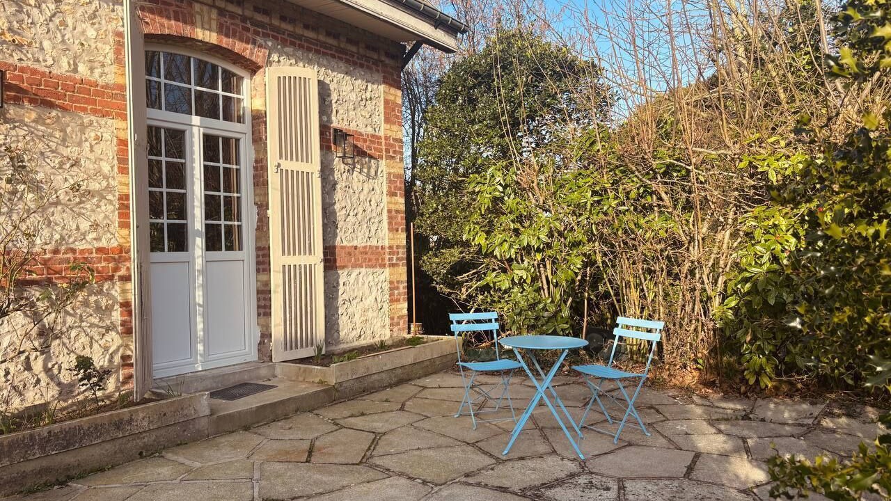 Photo of Patio Balcony in Etretat
