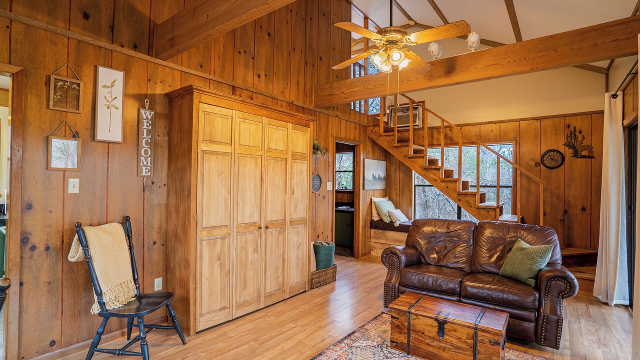 Photo of Livingroom in Nacogdoches