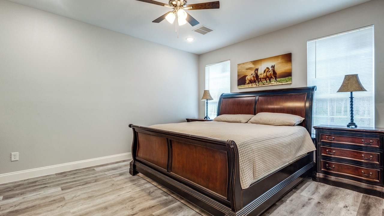 Photo of Bedroom in Commerce