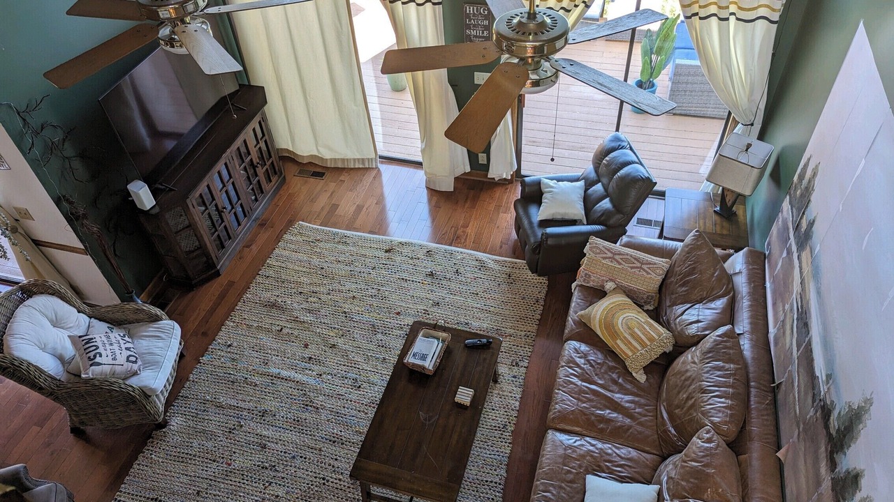 Photo of Livingroom in Macon