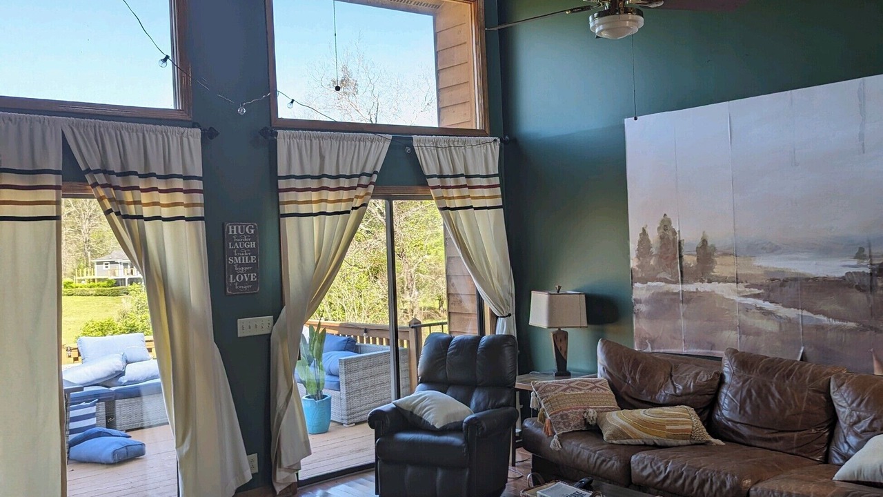 Photo of Livingroom in Macon