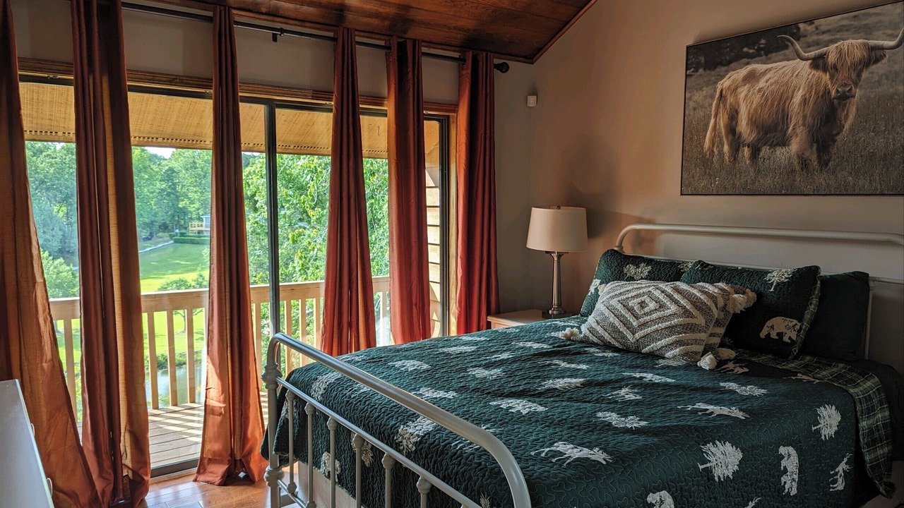 Photo of Bedroom in Macon