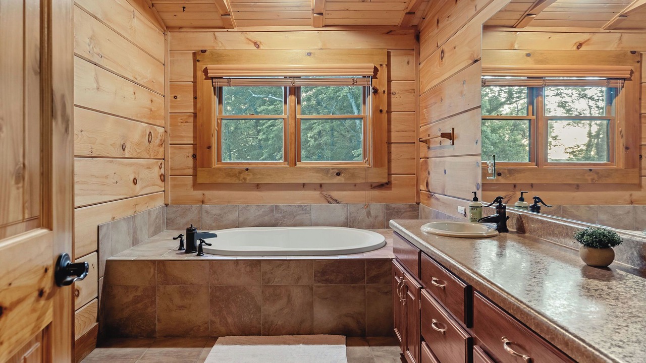 Photo of Bathroom in Smithville