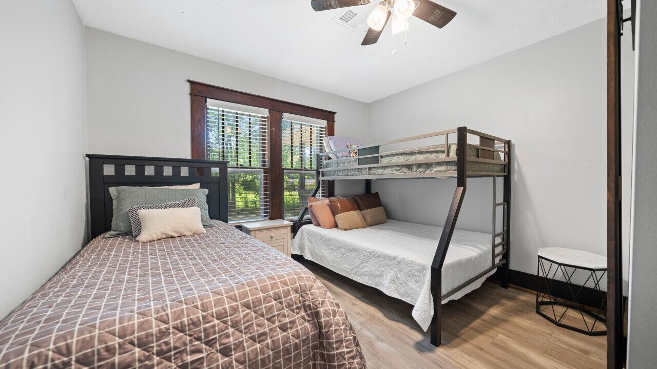 Photo of Bedroom in Russellville