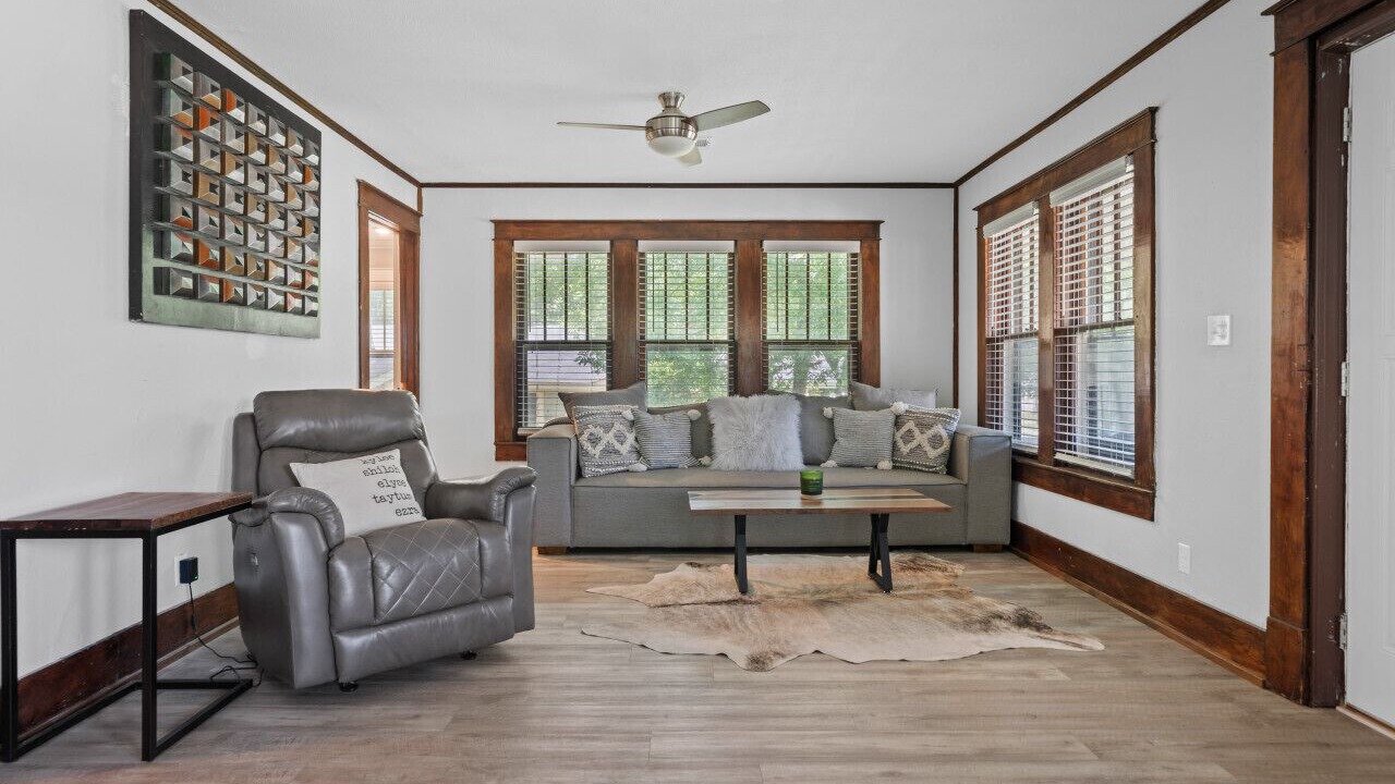 Photo of Livingroom in Russellville